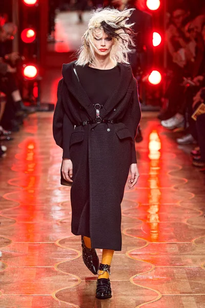 Look 22